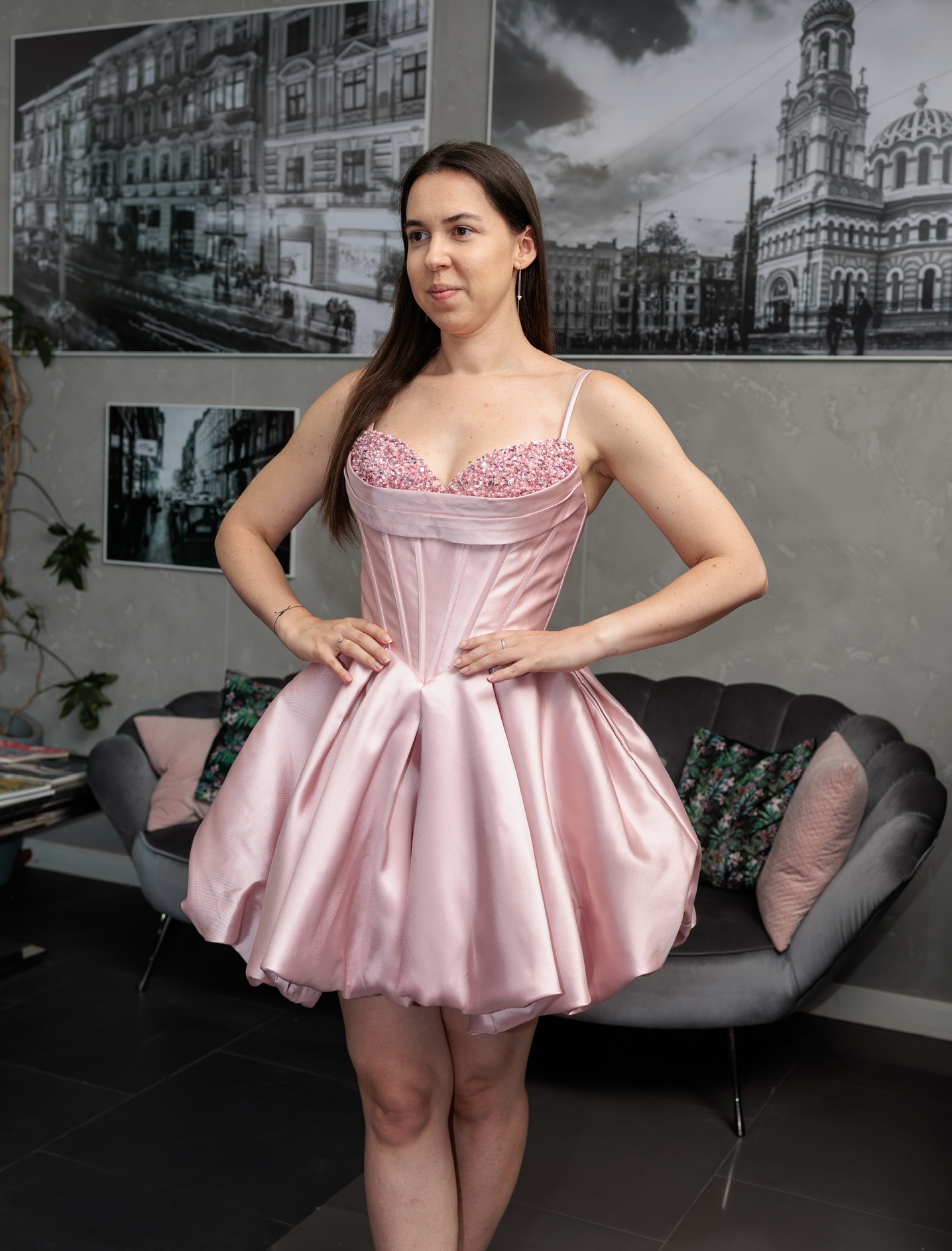 Sukienka Maurycja mini - pudrowy róż - obrazek 3